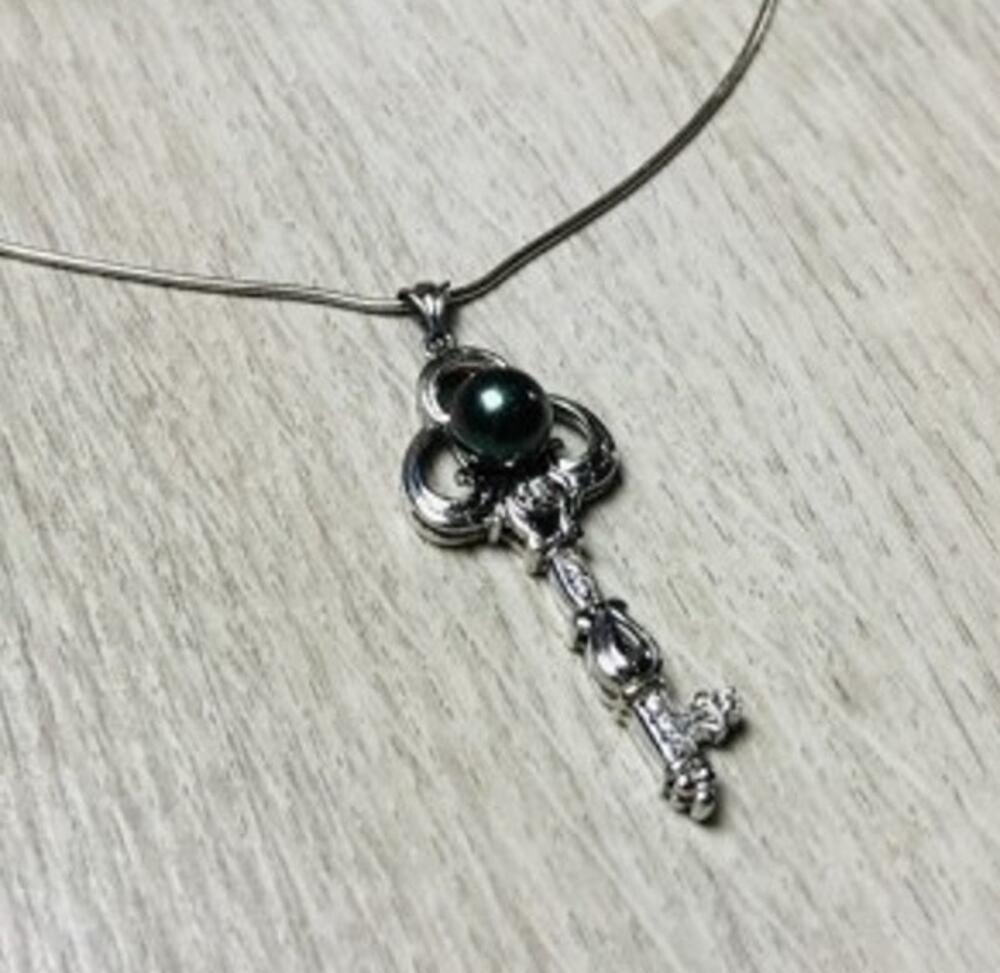 925 Sterling Silver Pearl & CZ "Key" Chain With Pendant Italy